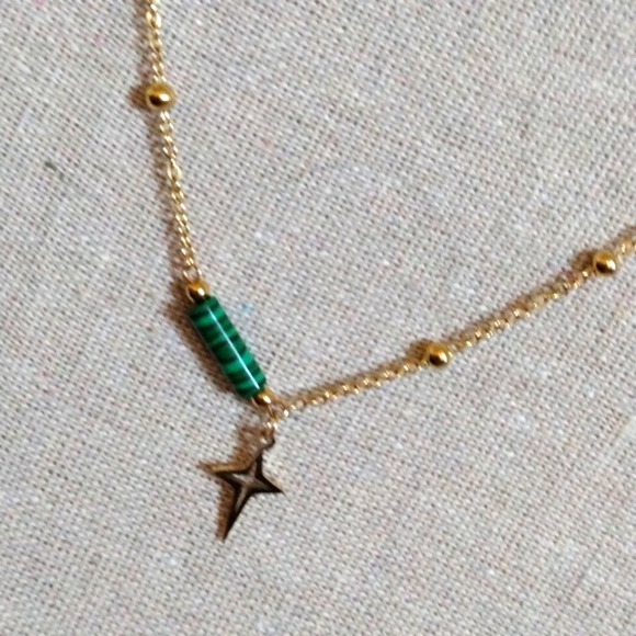 18 Kt Gold Over Titanium Necklace With Malachite And Star. - Picture 1 of 4